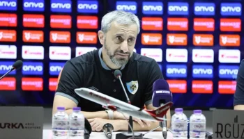 Serkan Özbalta, entraîneur d&rsquo;Erzurumspor FK, évoque les conditions de jeu difficiles après le match nul