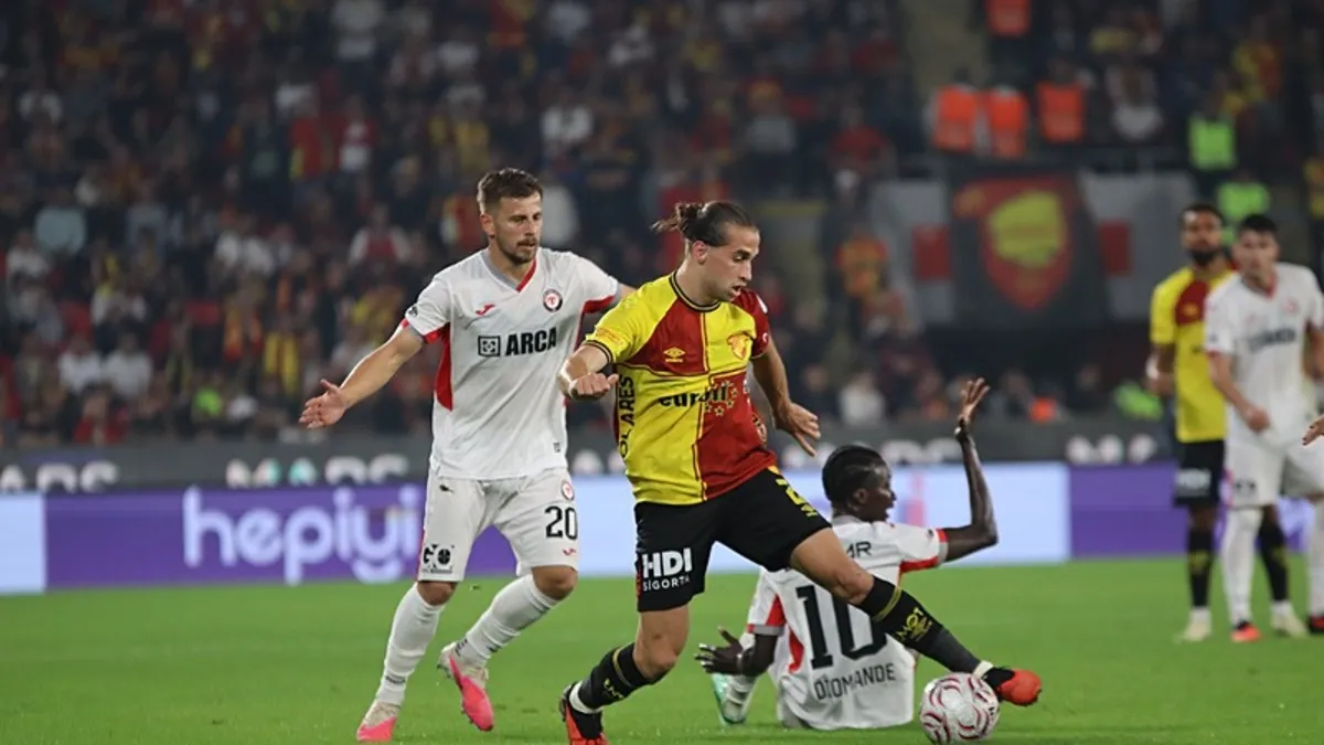 Göztepe'den sahasında Arca Çorum FK'ya karşı rahat galibiyet!