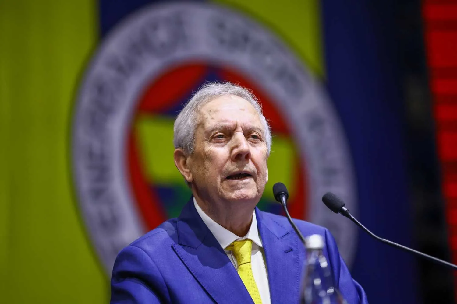 Fenerbahçe'nin yeni teknik direktörü kim olacak? İşte listedeki isimler