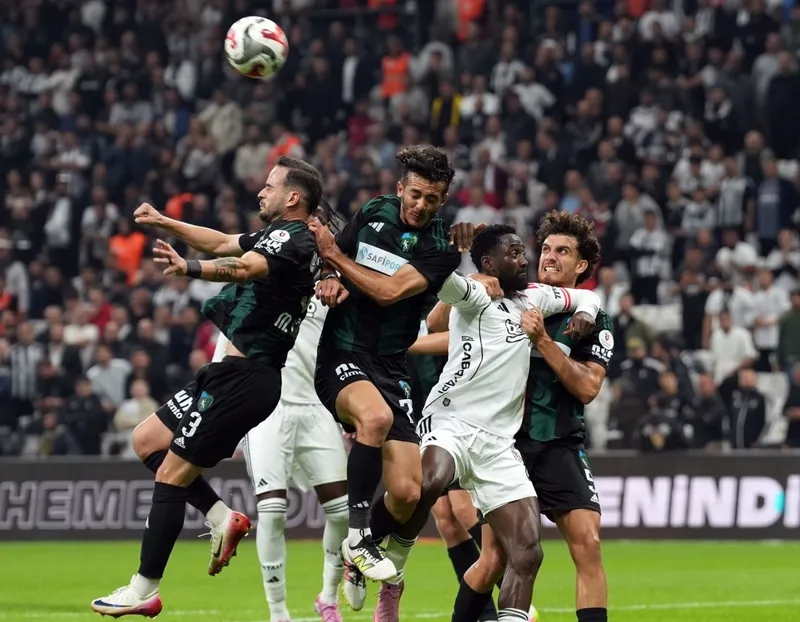 Beşiktaş - Kocaelispor maçına dair görüntüler
