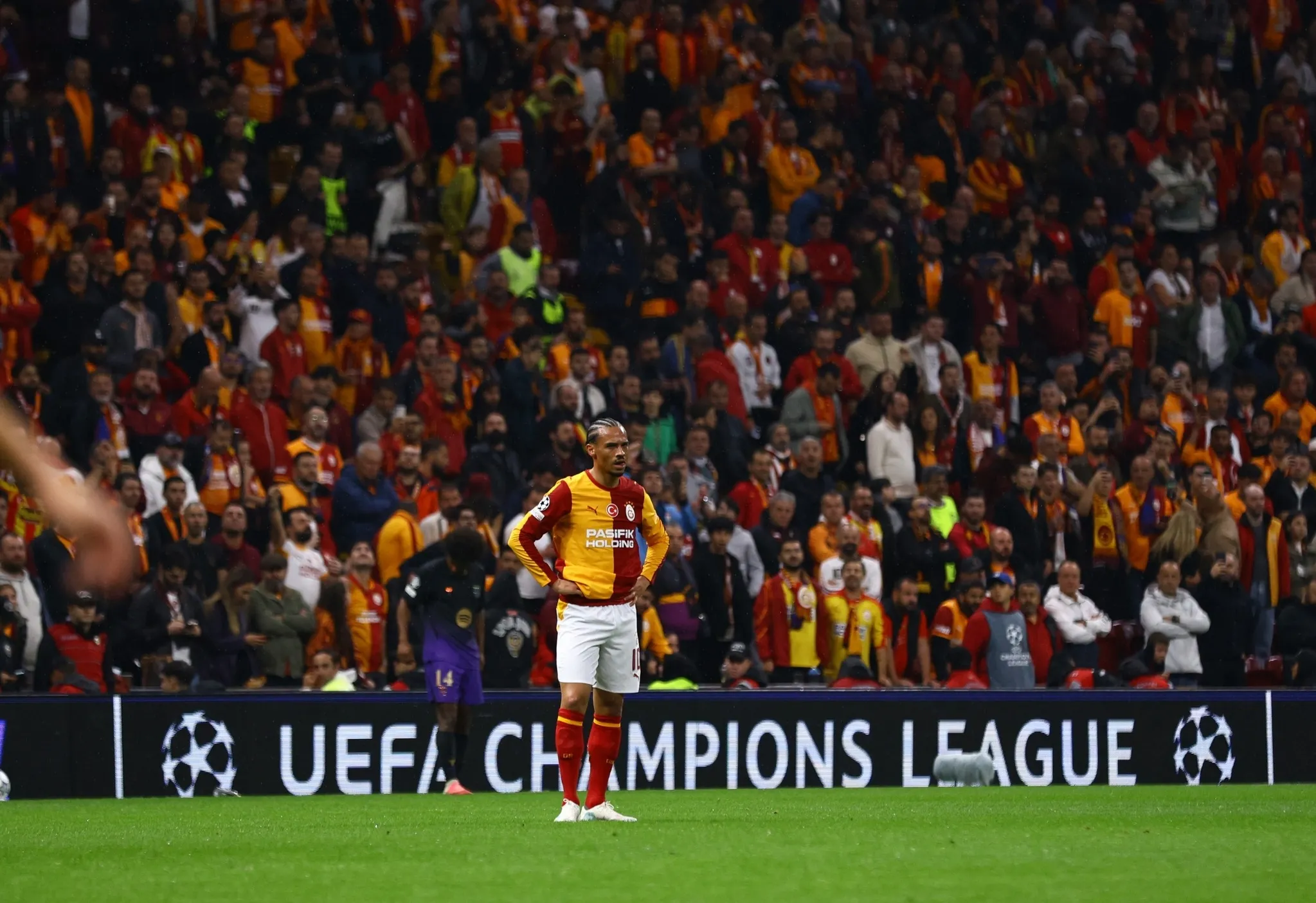 Galatasaray'da o futbolcudan yönetime mesaj var: Bonservisimi verin gitmek istiyorum