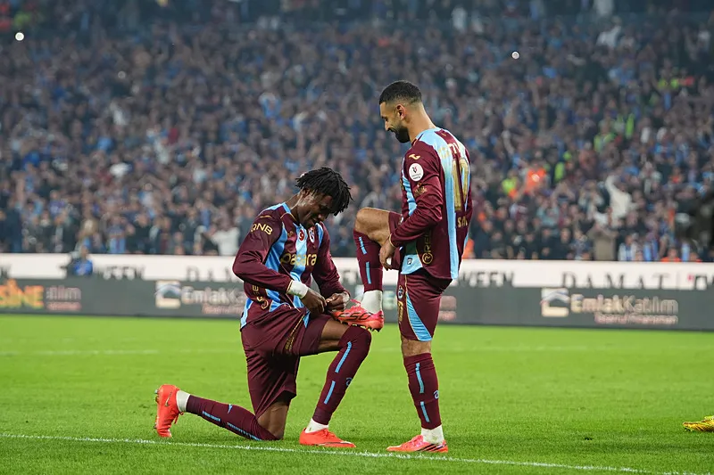 Spor yazarlarından Trabzonspor-Beşiktaş maçı değerlendirmesi: Tam bir satranç maçı!