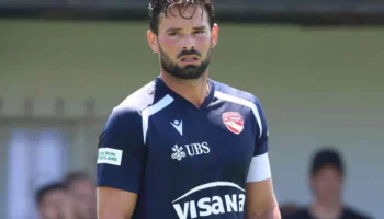 Le coach de Thun, Privitelli, retire temporairement le brassard à Bürki et Bamert