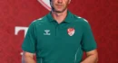 Anthony Taylor analyse les décisions arbitrales sur les réseaux sociaux