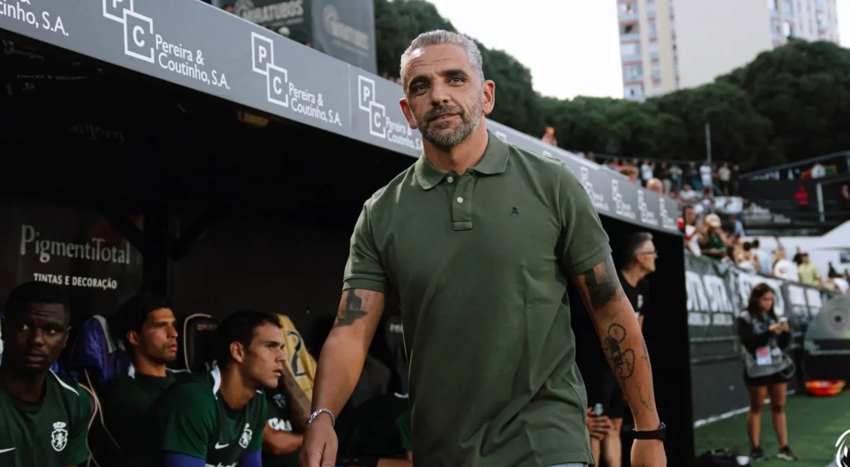 Rui-Borges-Sporting-Estrela-da-Amadora.jpg Rui Borges revela duas baixas para a visita ao Casa Pia: «Estão de fora amanhã»