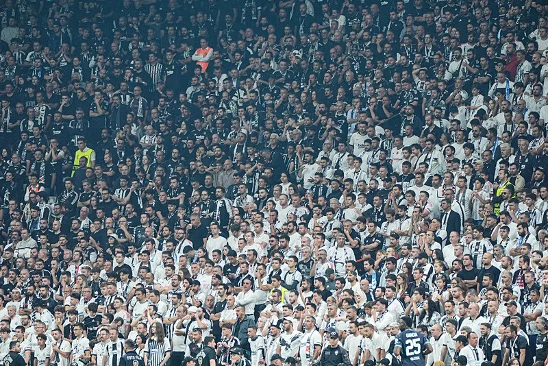 trabzonspor-besiktas-derbisinde-6-yillik-yasak-kalkti-deplasman-karari-aciklandi-1791980970704.jpeg Trabzonspor-Beşiktaş derbisinde 6 yıllık yasak kalktı! Deplasman kararı açıklandı