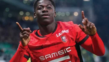 Mahamadou Nagida refuse les offres de Fenerbahçe et Beşiktaş